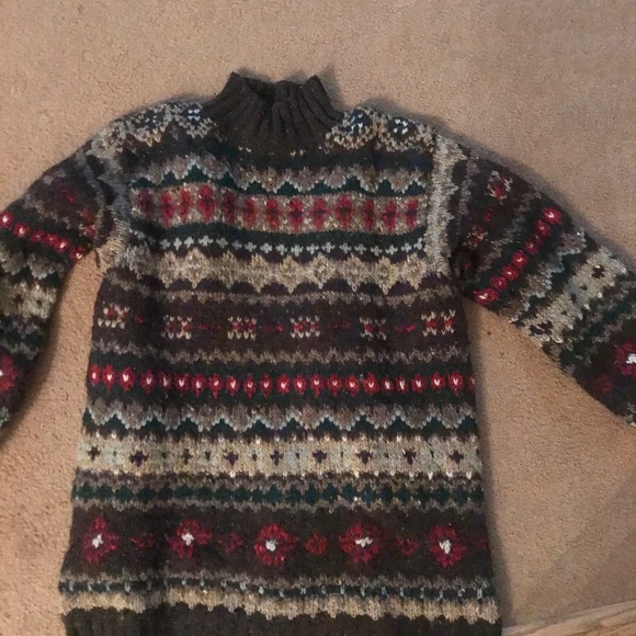 Sweater worn once - Picture 1 of 1